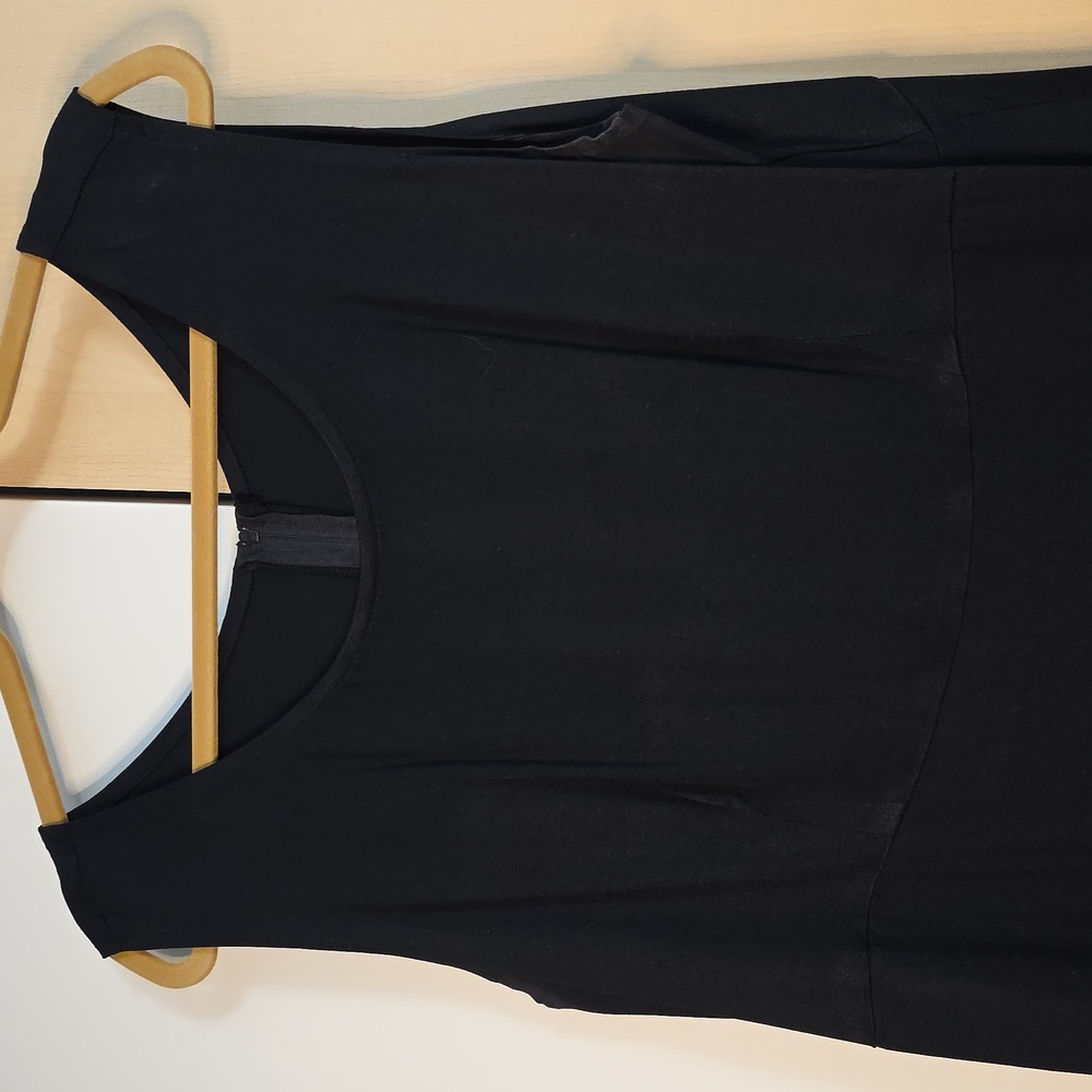 Women Maxi Dress, Black, 20WP, Preloved, Unlined, Zip-up In Back, Dry Clean - Picture 3 of 16